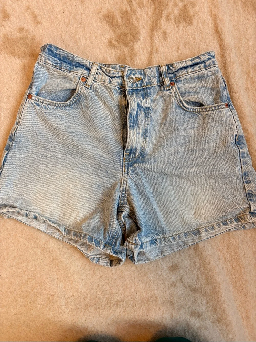 Zara Vintage Light Wash Denim Shorts